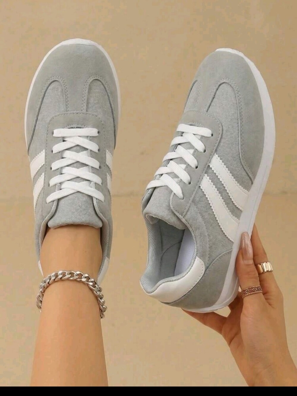 RETRO CASUAL SNEAKERS IN GRAY AND White COLOR 🤍🩶